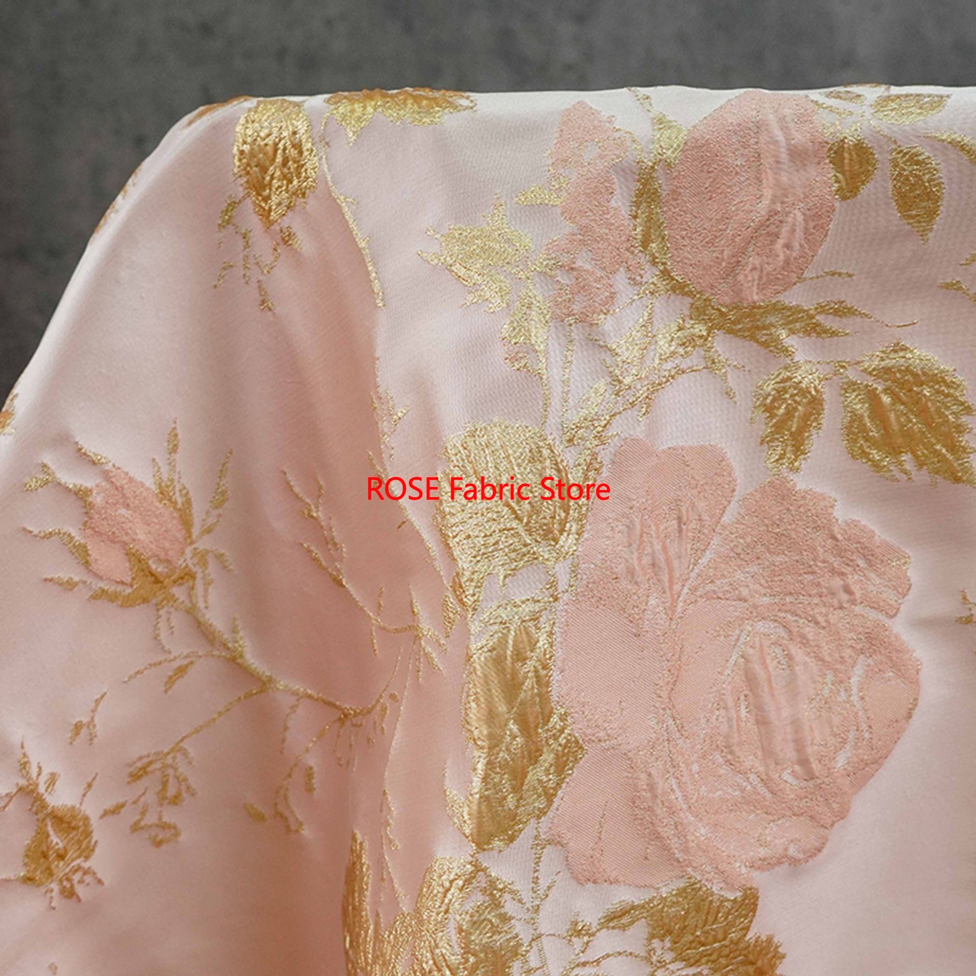 Sewing Vest - 1 Meter 3D-Relief-Gold-Seiden-Blumen-Jacquard-Stoff für Damen, elegantes
