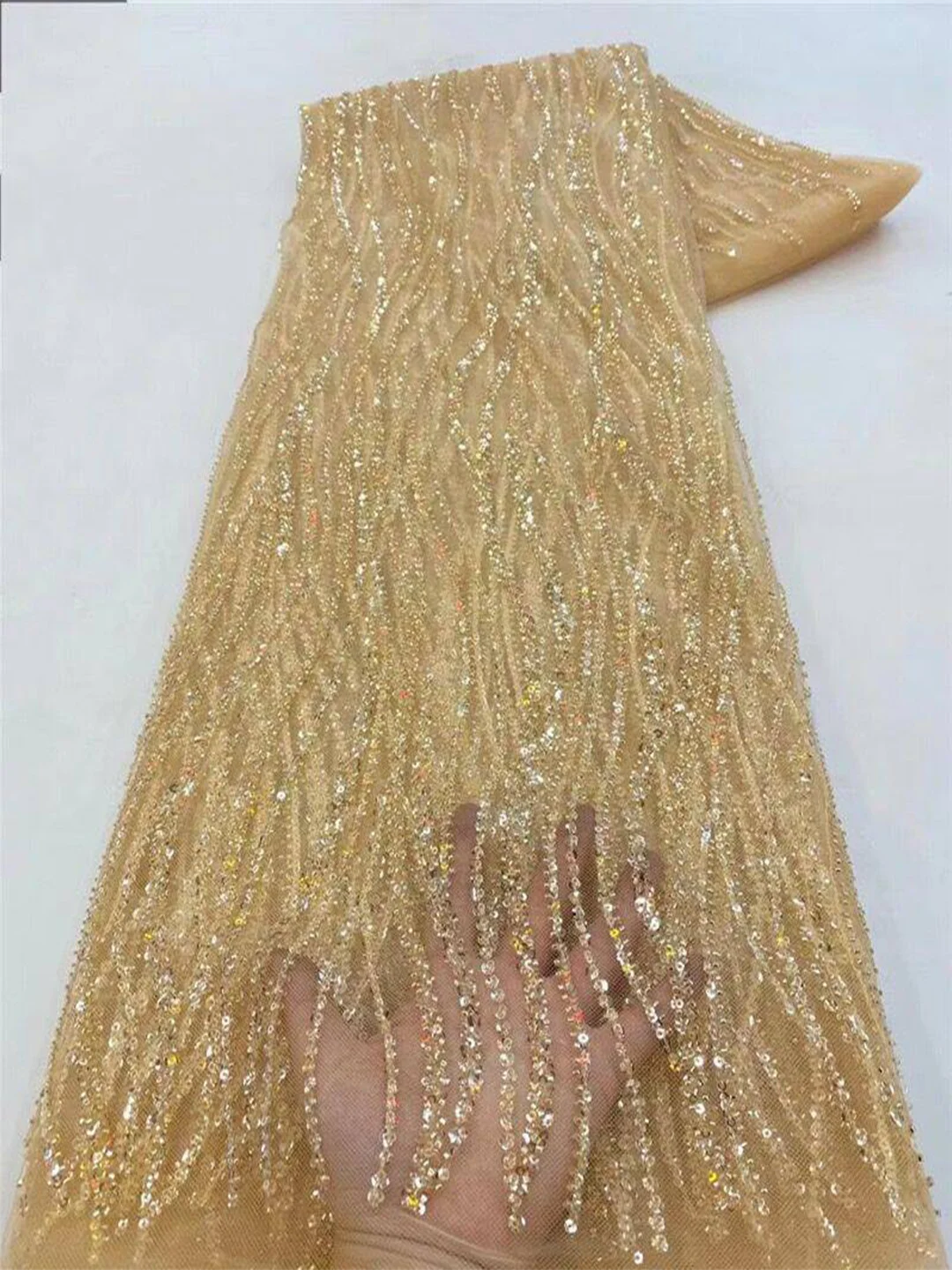 Goldfarbener Afrika-Stickerei- – Sewing Net Bewertung und Preis
