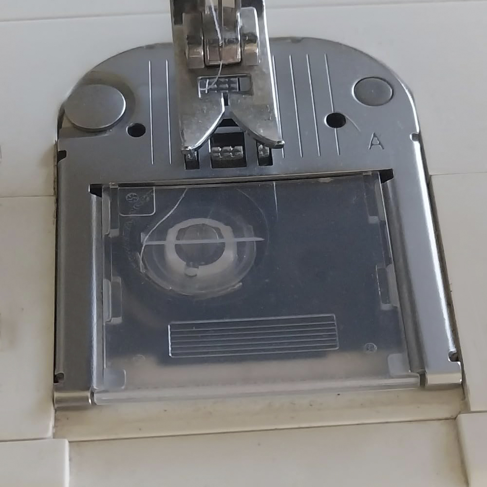 1 Stück Spulenabdeckung Schieb – Sewing Machine Yarn Bewertung und Preis