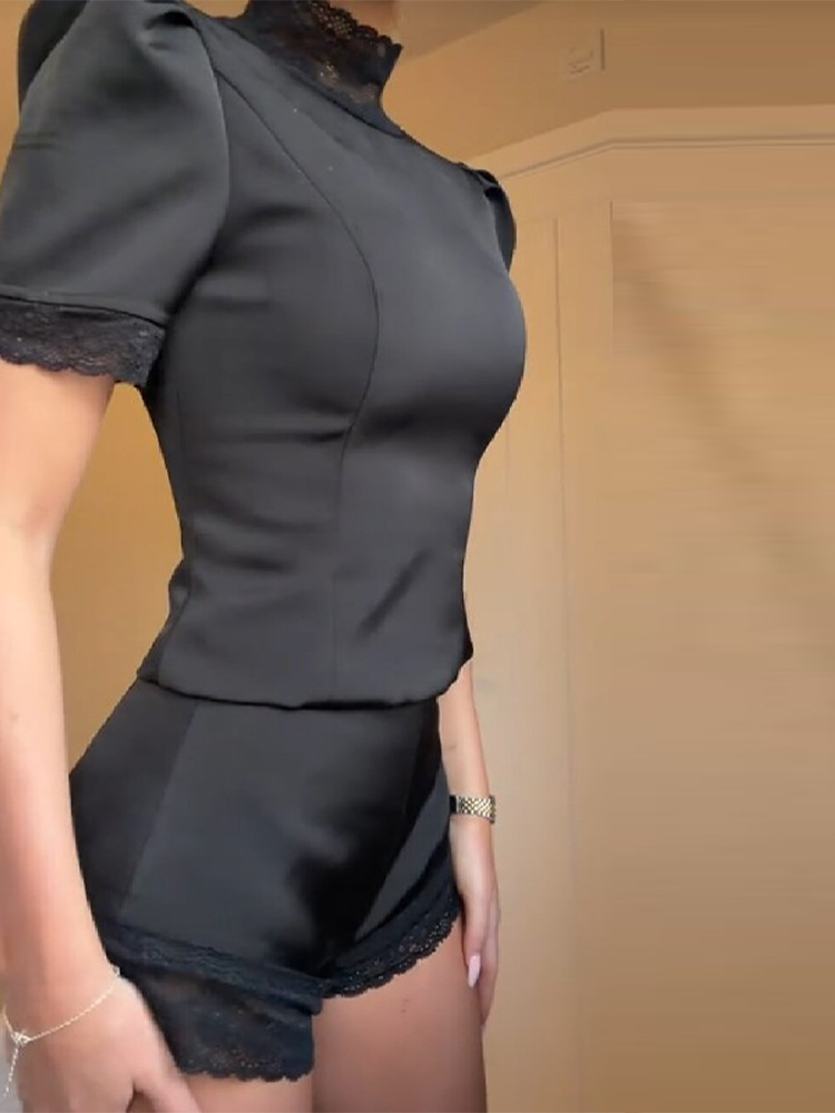 Neue Satin-Spitzenbesatz-Top-S – Shoulder Pad Set In Bewertung und Preis